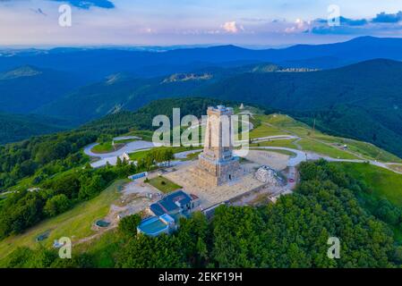 Monumento alla libertà che commemora la battaglia al passo Shipka nel 1877-1878 In Bulgaria Foto Stock