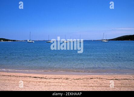 Palau, Sardegna, Italia. Spiaggia le Saline (scansionato da colorslide) Foto Stock