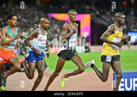 Joshua Cheptegei (Uganda, Argento), Mohammed Ahmed (Canada), Mo Farah (Gran Bretagna, Oro). 10000 metri uomini. Campionato del mondo IAAF Londra 2017 Foto Stock