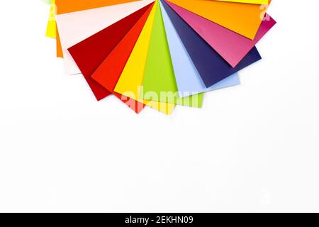 Campioni di tavolozza dei colori su sfondo bianco. Spettro grafico a colori del progettista. Riquadri dei campioni di colore. Foto Stock