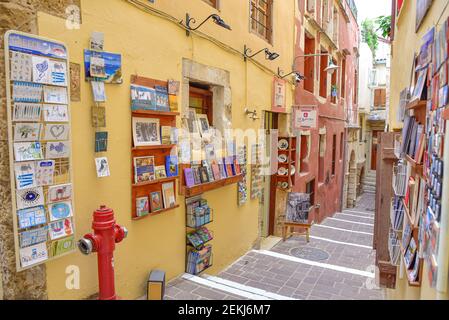 La Canea, Grecia - 14 Giugno 2018 : la Canea Old Town vista strada. La Canea è una popolare attrazione turistica in Grecia. Foto Stock