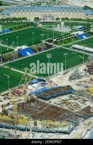 QATAR, Doha, cantiere Sportpark Aspire Academy for Sports Excellence for FIFA World Cup 2022 , prato verde irrigato, anche campo di allenamento della squadra di calcio tedesca FC Bayern, FC Bavaria Foto Stock