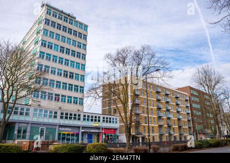 Appartamenti skyline Plaza, blocco di appartamenti. Tower block in Victoria Avenue, Southend on Sea, Essex, Regno Unito Foto Stock