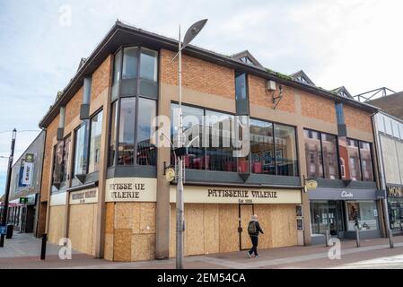 Chiuso e imbarcato su Patisserie Valerie caffè ristorante in High Street, Southend on Sea, Essex, Regno Unito. È andato in amministrazione. Settore alberghiero Foto Stock