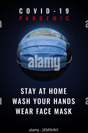 Pianeta Terra con maschera facciale e con tre regole di base per evitare il coronavirus: Rimanere a casa, lavare le mani, indossare maschera facciale. Questa immagine elementi fu Foto Stock