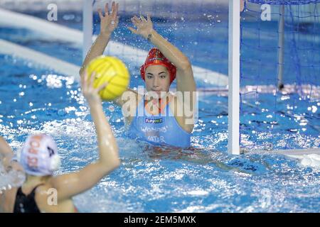 Roma, Italia. 24 Feb 2021. Roma, Italia, Centro Federale di Ostia, 24 febbraio 2021, A. Magyari (Dunaujvaros) durante le finali trimestrali - Lifebrain SIS Roma vs Dunaujavaros - Waterpolo Eurolega Donne Match Credit: Luigi Mariani/LPS/ZUMA Wire/Alamy Live News Foto Stock