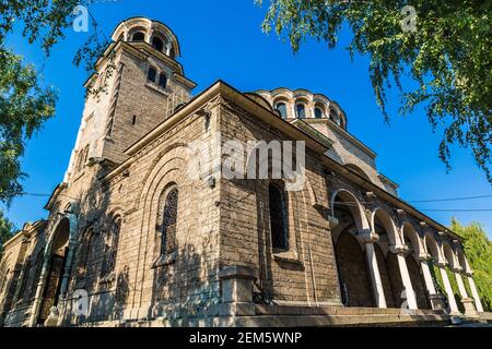 Chiesa di San Nedelya a Sofia, Bulgaria in una giornata estiva Foto Stock