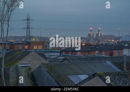 Vista urbana sui tetti al tramonto a Freemantle, Southampton, Inghilterra, Regno Unito Foto Stock