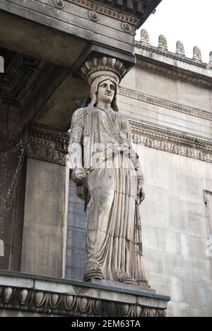 Cariatidi rinascita greca architettura Nuova Chiesa di San Pancras di John Charles Felix Rossi Foto Stock