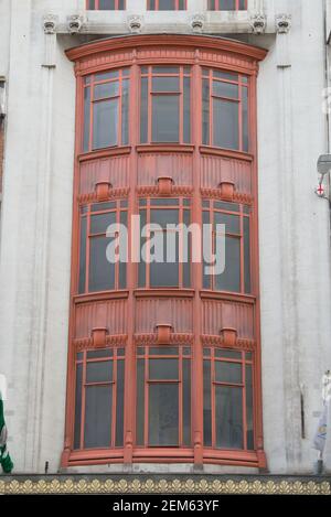 Greek Revival Architecture moderne ex Glasgow Herald Office 56 e. 57 Fleet Street Foto Stock