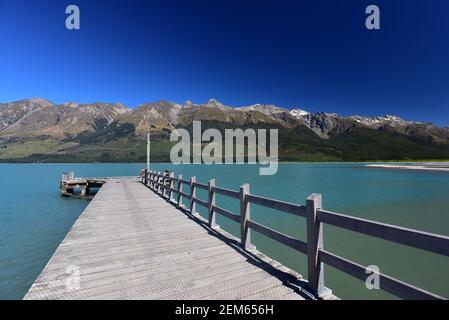 Molo del lago Wakatipu a Glenorchy vicino a Queenstown, Nuova Zelanda Foto Stock