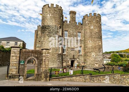 Glendalough, Irlanda. 8 maggio 2016. Enniscorthy Castle è un castello del XVI secolo che ospita mostre sulla sua storia e quella di Wexford in Enniscorthy. Foto Stock