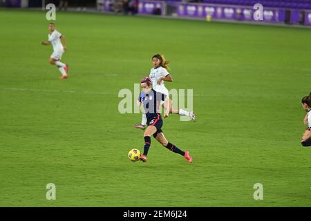 Orlando, Stati Uniti. 24 Feb 2021. Megan Rapinoe (15 Stati Uniti) in azione durante la SheBelieves Cup International Womens match tra Argentina e Stati Uniti all'Exploria Stadium di Orlando, Florida. Credit: SPP Sport Press Photo. /Alamy Live News Foto Stock