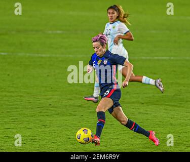 Orlando, Stati Uniti. 24 Feb 2021. Megan Rapinoe (15 Stati Uniti) in azione durante la SheBelieves Cup International Womens match tra Argentina e Stati Uniti all'Exploria Stadium di Orlando, Florida. Credit: SPP Sport Press Photo. /Alamy Live News Foto Stock