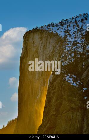 Horsetail Falls, alias Firefls, al Parco Nazionale di Yosemite, Stati Uniti Foto Stock