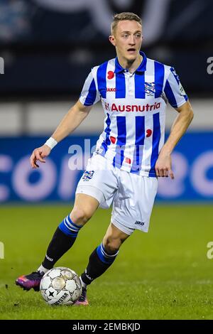 HEERENVEEN, PAESI BASSI - FEBBRAIO 17: Tibor Halilovic di sc Heerenveen durante la partita della Toto KNVB Cup tra SC Heerenveen e Feyenoord ad Abe Lens Foto Stock