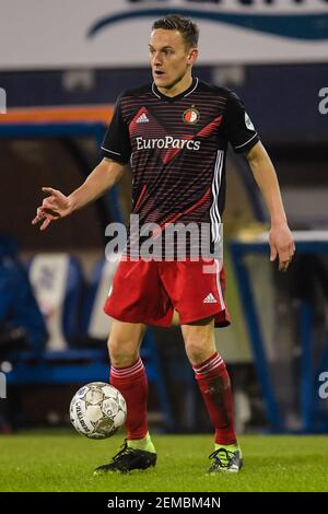 HEERENVEEN, PAESI BASSI - FEBBRAIO 17: Jens Toornstra di Feyenoord durante la partita della Toto KNVB Cup tra SC Heerenveen e Feyenoord ad Abe Lestra S. Foto Stock