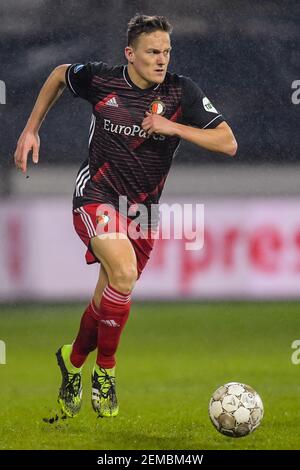 HEERENVEEN, PAESI BASSI - FEBBRAIO 17: Jens Toornstra di Feyenoord durante la partita della Toto KNVB Cup tra SC Heerenveen e Feyenoord ad Abe Lestra S. Foto Stock