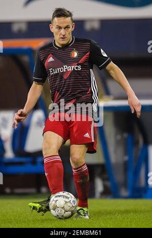 HEERENVEEN, PAESI BASSI - FEBBRAIO 17: Jens Toornstra di Feyenoord durante la partita della Toto KNVB Cup tra SC Heerenveen e Feyenoord ad Abe Lestra S. Foto Stock