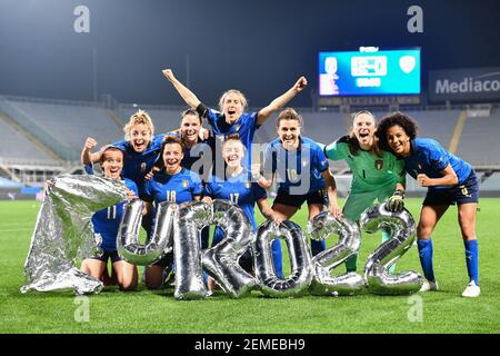 Firenze, Italia. 24 Feb 2021. Firenze, Italia, Stadio Artemio Franchi, 24 febbraio 2021, Il gruppo Juventus in occasione della qualificazione UEFA WOMEN's EURO 2022 - Italia vs Israele - Campionato europeo di calcio UEFA Credit: Lisa Guglielmi/LPS/ZUMA Wire/Alamy Live News Foto Stock