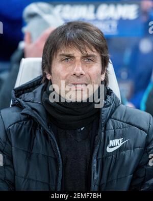 LONDRA, INGHILTERRA - FEBBRAIO 20: manager Antonio Conte di Chelsea durante la UEFA Champions League Round del 16 prima tappa tra il Chelsea FC e il FC Foto Stock