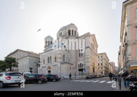Trieste, Italia. 24 febbraio 2921. La vista esterna della chiesa ortodossa nel centro della città Foto Stock