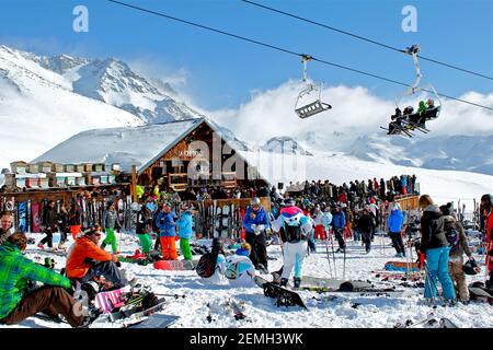 Francia, Alpi francesi, Valle di Tarentaise, Savoia, marzo 10, 2017, Folie Douce Foto Stock