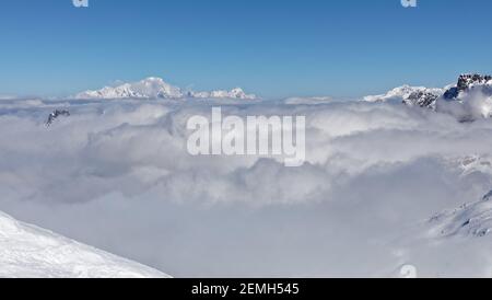 Val Thorens, Francia - 26 febbraio 2018: Montagne nelle Alpi francesi Foto Stock