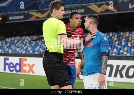 Napoli, Campania, Italia. 25 Feb 2021. Durante la partita di calcio della Lega Europa SSC Napoli vs FC Granada il 25 febbraio 2021 allo stadio Diego Armando Maradona di Napoli.in foto: Matteo Politano Credit: Fabio Sasso/ZUMA Wire/Alamy Live News Foto Stock