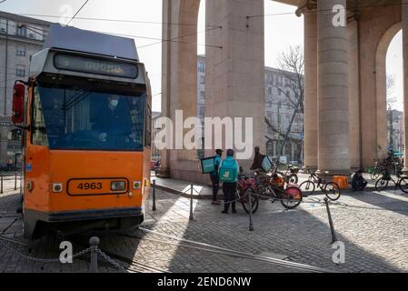 Milano, Italia. 26 Feb 2021. Ciclisti a Milano, Italia Milano Editorial Usage Only Credit: Independent Photo Agency/Alamy Live News Foto Stock