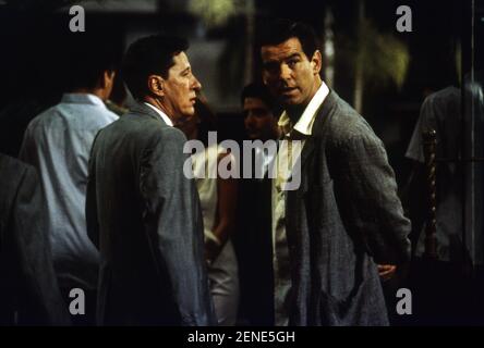 Il sarto di Panama anno : 2001 USA / Irlanda Direttore : John Boorman Geoffrey Rush, Pierce Brosnan Foto Stock