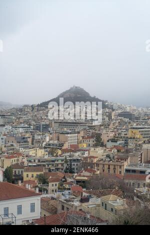 Pierre Berthuel / le Pictorium - nevicare ad Atene - 15/02/2021 - Grecia / Attica / Atene - il greco la capitale sta vivendo un'onda fredda e un Foto Stock