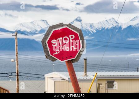 Cartello stradale in Pond Inlet, Mittimalakit, Baffin Island, Nunavut Foto Stock