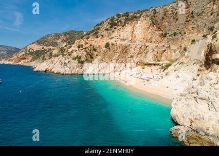 Vista aerea della spiaggia di Kaputaş, una famosa spiaggia vicino Kalkan, Costa Mediterranea, Turchia Foto Stock