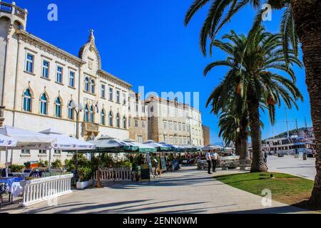 Trogir, Croazia - 1 gennaio 2000: Vista di Trogir in un giorno di sole Foto Stock