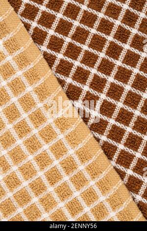Asciugamani marrone e beige come sfondo. Foto Stock