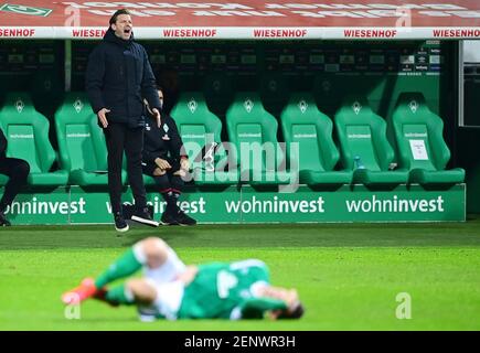 Brema, Germania. 26 febbraio 2021. Calcio primo: Fuvuball: 02.26.2021 1° Bundesliga: SV Werder Bremen - SG Eintracht Frankfurt Coach Florian Kohfeldt (Brema) | Usage worldwide Credit: dpa/Alamy Live News Foto Stock