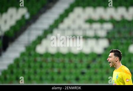 Brema, Germania. 26 Feb 2021. Firo Calcio: Fuvuball: 02.26.2021 Bundesliga 1: SV Werder Bremen - SG Eintracht Frankfurt goalwart Jiri Pavlenka (Bremen) | Usage worldwide Credit: dpa/Alamy Live News Foto Stock