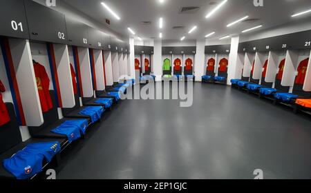 Bucarest, Romania - 27 novembre 2020: Spogliatoio della squadra di calcio Steaua Bucarest sul nuovo Stadio Steaua in un evento stampa il giorno della reception Foto Stock