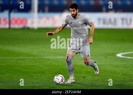 VALENCIA, SPAGNA - FEBBRAIO 26: Raul Garcia di Athletic Bilbao durante la partita di LaLiga Santander tra Levante e Athletic Bilbao a Estadi Ciutat Foto Stock