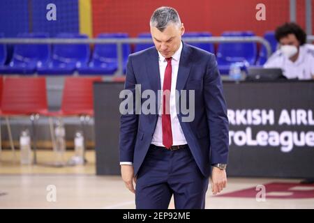 Barcellona, Spagna. 26 Feb 2021. Sarunas Jasikevicius al termine della partita tra FC Barcelona e ASVEL Lyon-Villeurbanne, corrispondente alla settimana 26 dell'Eurolega, disputata al Palau Blaugrana, a Barcellona il 26 febbraio 2020. Photo JGS/Cordon Press Credit: CORDON PRESS/Alamy Live News Foto Stock