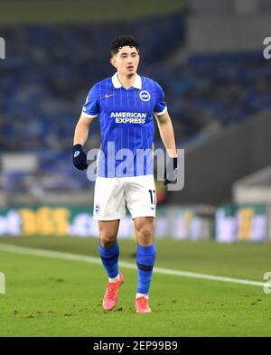 Steven alzate di Brighton durante la partita di Premier League tra Brighton e Hove Albion e Crystal Palace all'American Express Community Stadium , Brighton , Regno Unito - 22 febbraio 2021 foto Simon Dack / Telephoto Images solo per uso editoriale. Niente merchandising. Per le immagini di calcio si applicano le restrizioni fa e Premier League, incluso l'utilizzo di Internet/dispositivi mobili senza licenza FAPL. Per ulteriori informazioni, contattare Football Dataco Foto Stock