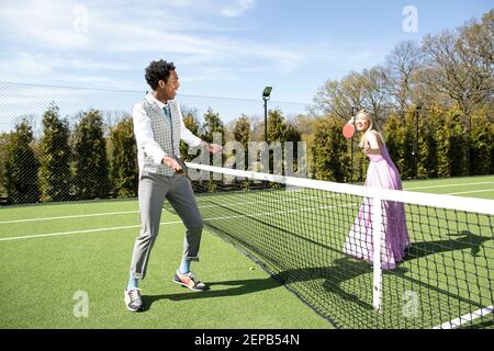 Campo da tennis storia di moda con a modelli Foto Stock