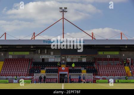 Crawley, Regno Unito. 27 Feb 2021. Vista generale del People's Pension Stadium di Crawley, Regno Unito, il 27/2/2021. (Foto di Jane Stokes/News Images/Sipa USA) Credit: Sipa USA/Alamy Live News Foto Stock