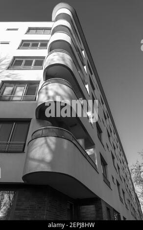 Wohnhaus von Hans Scharoun im Stil des Neuen Bauens am Hohenzollerndamm, Berlino Foto Stock