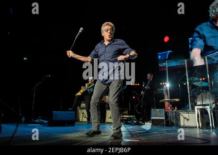 Roger Daltrey si esibisce sul palco durante la serie annuale di concerti Teenage Cancer Trust, presso la Royal Albert Hall. Data immagine: Giovedì 22 marzo 2018. Il credito fotografico dovrebbe essere: David Jensen Foto Stock