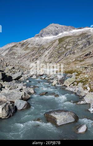 Torrente Viltragenbach. Alta valle di Innergschloss. Gruppo di montagna Venediger. Osttirol. Alpi austriache. Europa. Foto Stock