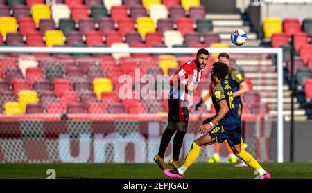 Londra, Regno Unito. 27 Feb 2021. *** durante la partita del campionato EFL Sky Bet tra Brentford e Stoke City al Brentford Community Stadium di Londra, Inghilterra, il 27 febbraio 2021. Foto di Phil Hutchinson. Solo per uso editoriale, è richiesta una licenza per uso commerciale. Nessun utilizzo nelle scommesse, nei giochi o nelle pubblicazioni di un singolo club/campionato/giocatore. Credit: UK Sports Pics Ltd/Alamy Live News Foto Stock