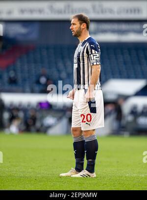 West Bromwich, West Midlands, Regno Unito. 27 febbraio 2021; The Hawthorns, West Bromwich, West Midlands, Inghilterra; Calcio della Premier League inglese, West Bromwich Albion contro Brighton e Hove Albion; Branislav Ivanovic di West Bromwich Albion Credit: Action Plus Sports Images/Alamy Live News Foto Stock