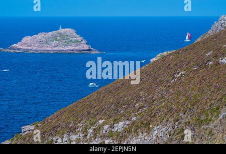 Cotes-d-Armor, Francia - 25 agosto 2019: Costa rocciosa di Cap Frehel è una penisola in Bretagna nella Francia nordoccidentale Foto Stock